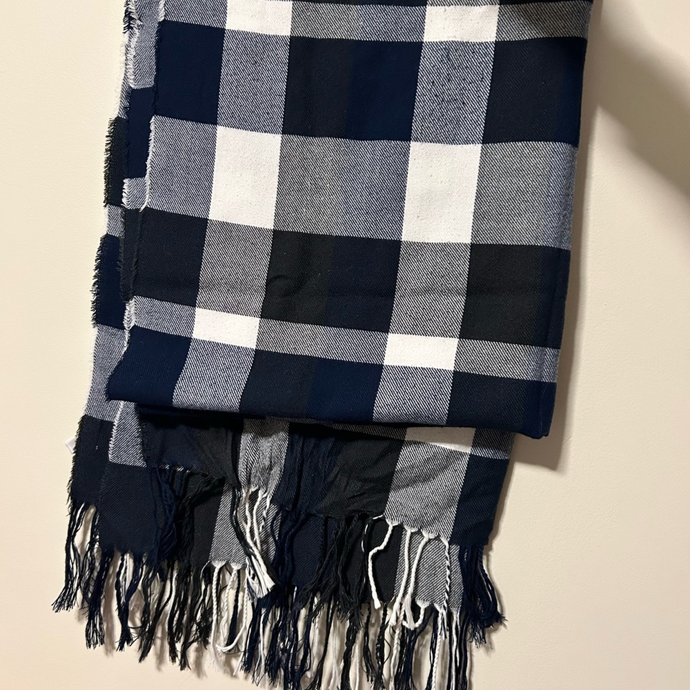 Classic Navy and White Checkered Women's Scarf